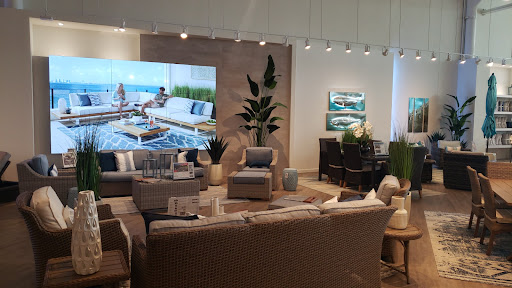 Furniture Store «Rooms To Go Furniture Store - Daytona Beach», reviews and photos, 2375 W International Speedway Blvd, Daytona Beach, FL 32114, USA