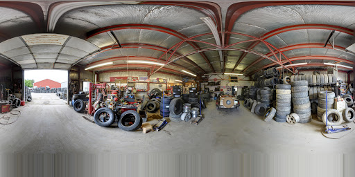 Tire Shop «Discount Tire and Wheel», reviews and photos, 2006 E Lincoln Way, Ames, IA 50010, USA