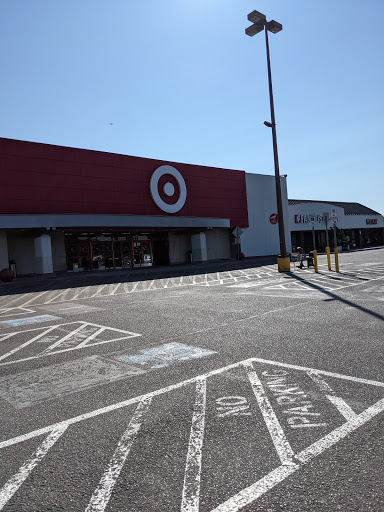 Department Store «Target», reviews and photos, 2295 SE Tualatin Valley Hwy, Hillsboro, OR 97123, USA