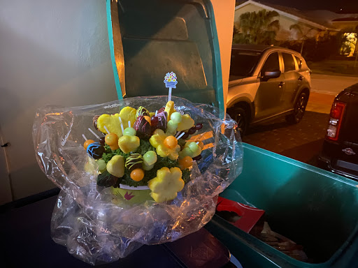 Gift Shop «Edible Arrangements», reviews and photos, 13746 N Kendall Dr, Miami, FL 33186, USA