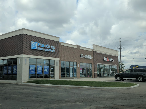 Print Shop «FedEx Office Print & Ship Center», reviews and photos, 7699 N Wayne Rd, Westland, MI 48185, USA