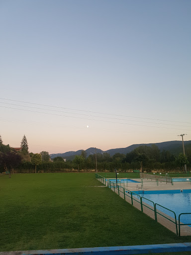 Piscina Municipal en Trespaderne, Burgos