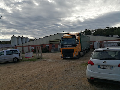 Scea la collombe à Foissiat