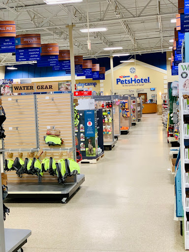 Pet Supply Store «PetSmart», reviews and photos, 190 Rt 10 West, East Hanover, NJ 07936, USA