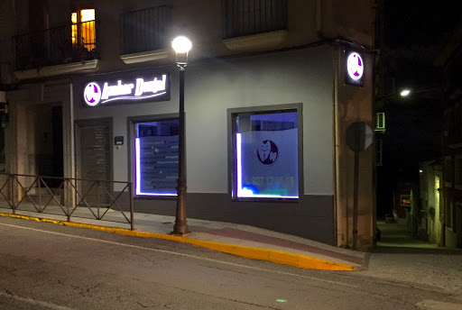 AZAHAR DENTAL en Jaraíz de la Vera, Cáceres‎