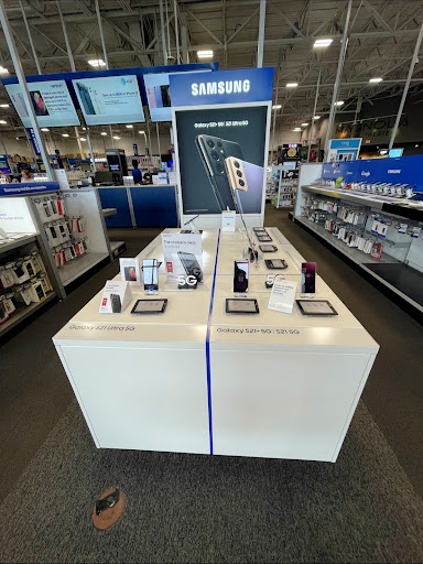Electronics Store «Best Buy», reviews and photos, 550 Grossman Dr, Braintree, MA 02184, USA