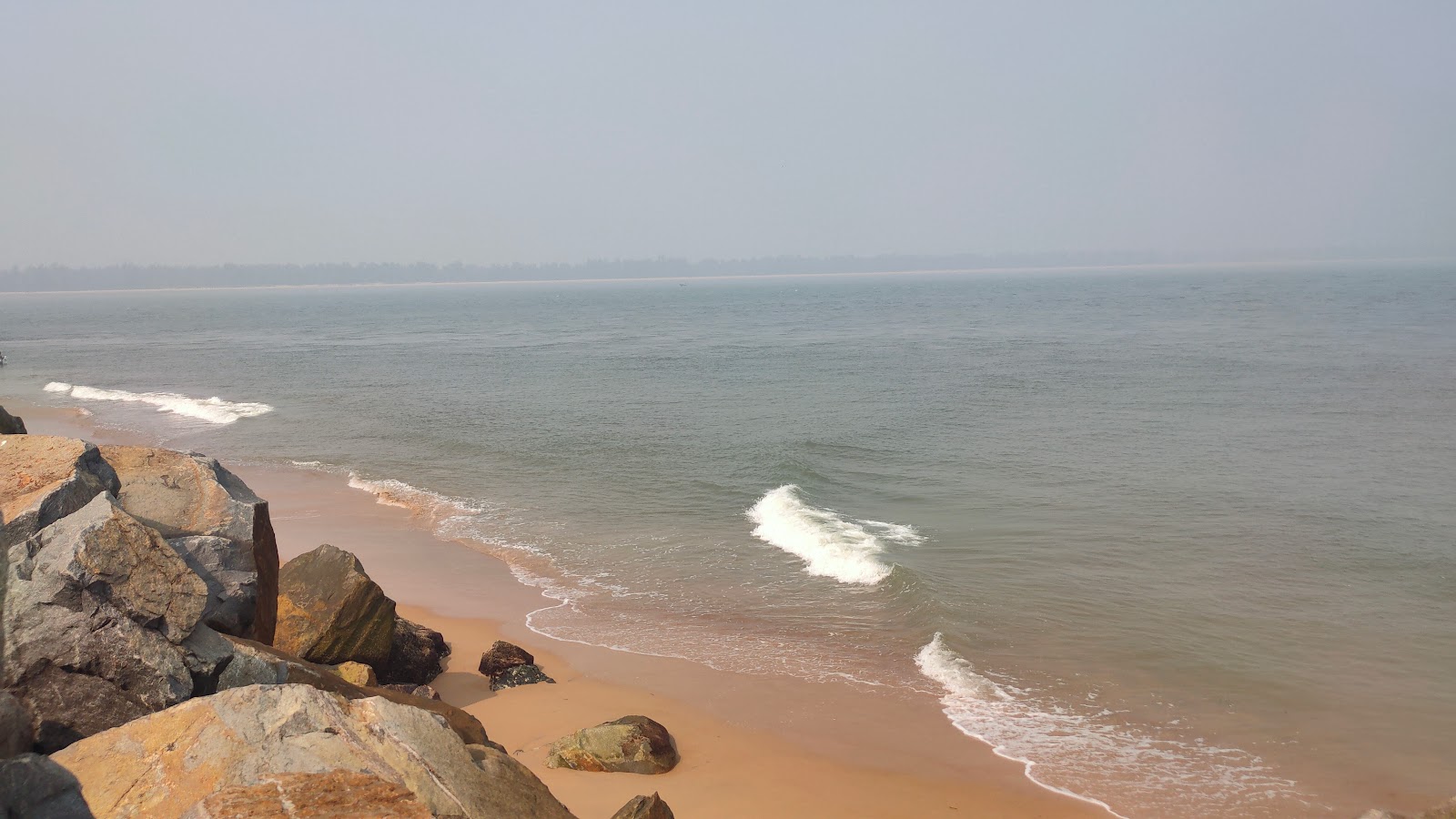 Fotografie cu Nehru Bangala Sea Beach - locul popular printre cunoscătorii de relaxare