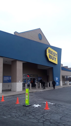 Electronics Store «Best Buy», reviews and photos, 16221 Ford Rd, Dearborn, MI 48126, USA