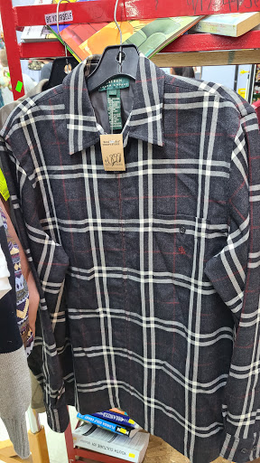 Thrift Store «Red Racks Thrift Store», reviews and photos, 1711 N Glenstone Ave, Springfield, MO 65803, USA