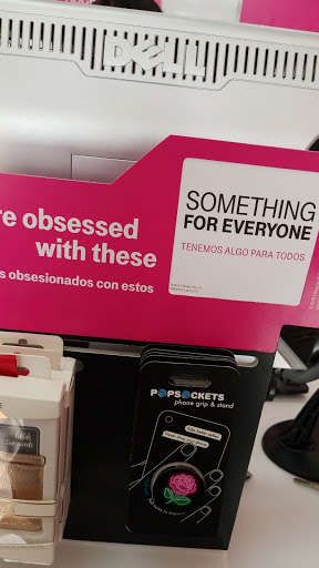 Cell Phone Store «T-Mobile», reviews and photos, 658 Bloomington Ave, Rialto, CA 92376, USA