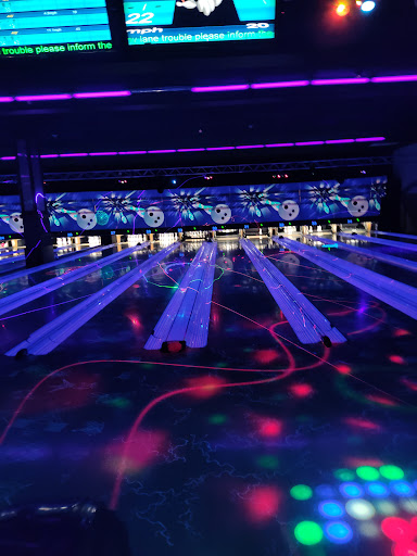 Bowling Alley «Chaparral 300 - We may close 1 hour early Sun-Thurs depending on volume, please call for details.», reviews and photos, 4191 Chino Hills Pkwy, Chino Hills, CA 91709, USA