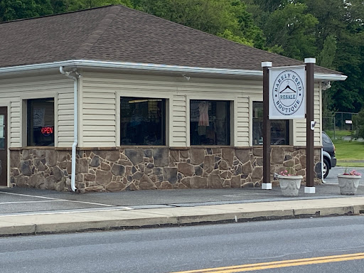 Boutique «Bearly Used Boutique», reviews and photos, 350 W Main St, Mount Joy, PA 17552, USA