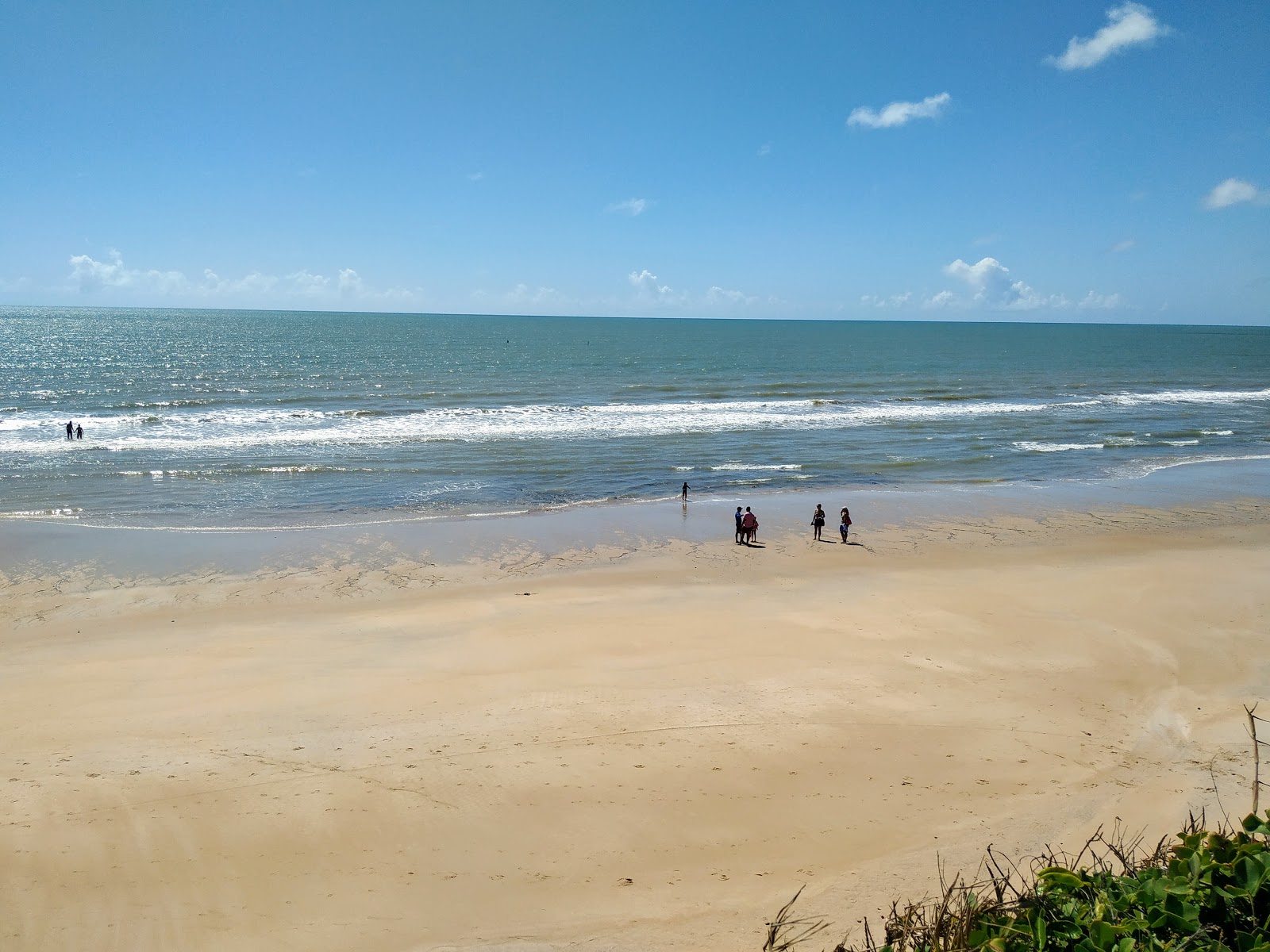 Foto de Praia de Costa Dourada com muito limpo nível de limpeza