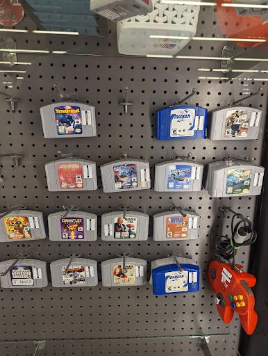 Used Book Store «Bookmans Ina Entertainment Exchange», reviews and photos, 3733 W Ina Rd, Tucson, AZ 85741, USA