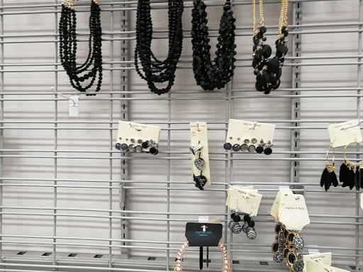 Clothing Store «Burlington Coat Factory», reviews and photos, 9189 E Indian Bend Rd, Scottsdale, AZ 85250, USA