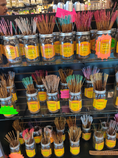 Vaporizer Store «High Life Smoke Shop Columbia», reviews and photos, 631 Harden St, Columbia, SC 29205, USA