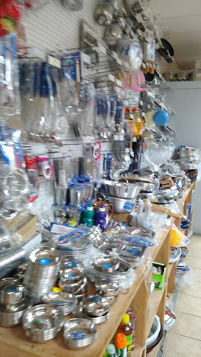 Grocery Store «Royal Indian Grocery», reviews and photos, 560 New Park Ave, West Hartford, CT 06110, USA