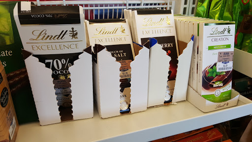 Clothing Store «Ross Dress for Less», reviews and photos, 640 Concar Dr, San Mateo, CA 94402, USA