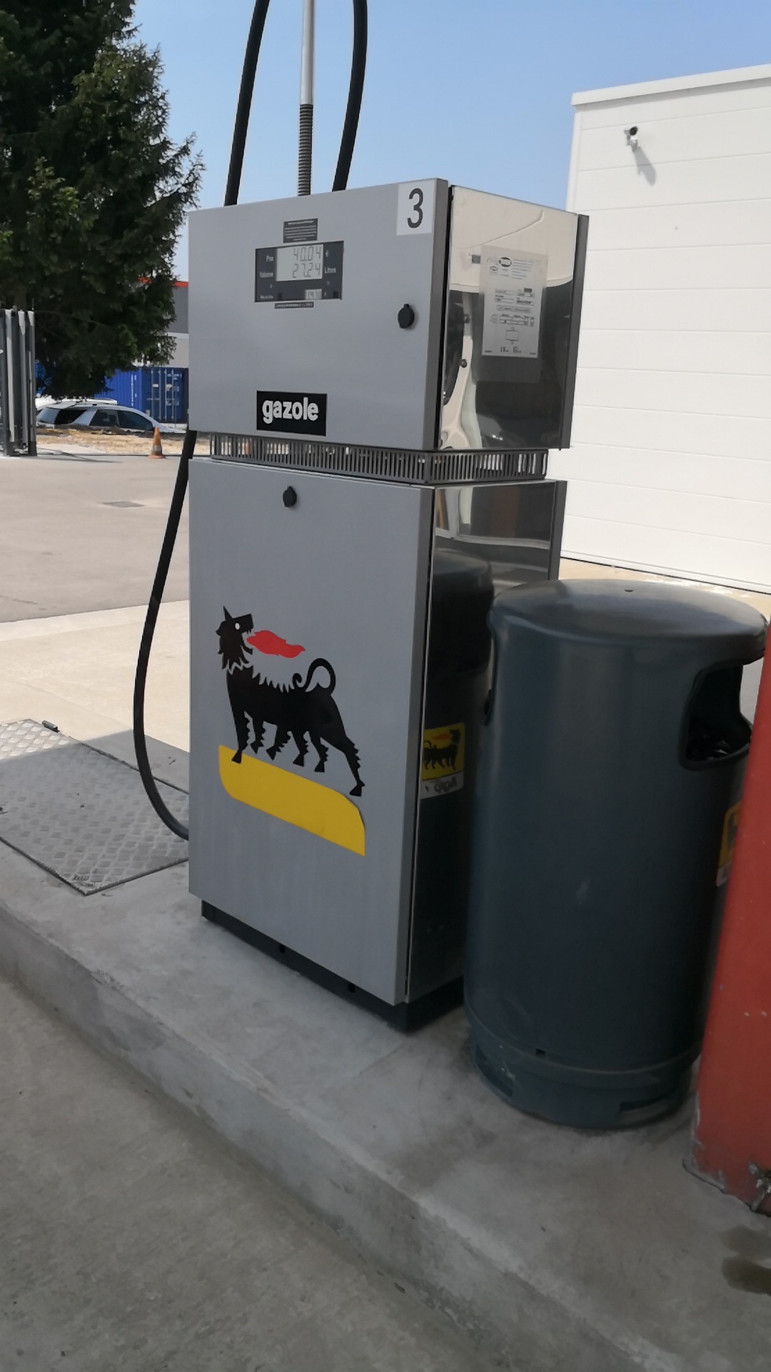 Photo n° 3 de l'avis de Trente.n fait le 04/05/2018 à 11:29