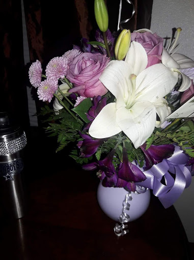 Florist «Contreras Flowers & Gifts», reviews and photos, 817 Main St, Schertz, TX 78154, USA