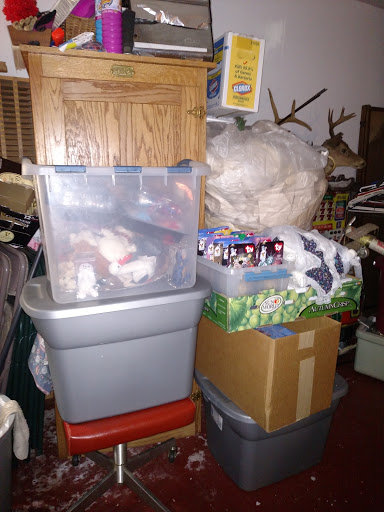 Flea Market «Red Barn Flea Market Auction», reviews and photos, 3381 Kings Hwy, Colonial Beach, VA 22443, USA