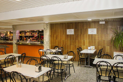 Cafeteria Llobregat - Carrer Llobregat, 3, 08692 Puig-reig, Barcelona, Spain