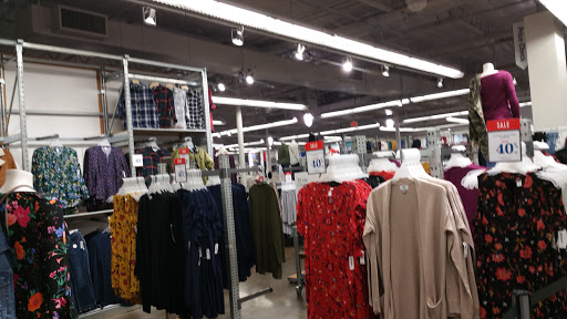 Clothing Store «Old Navy», reviews and photos, 100 Viewmont Mall, Scranton, PA 18508, USA