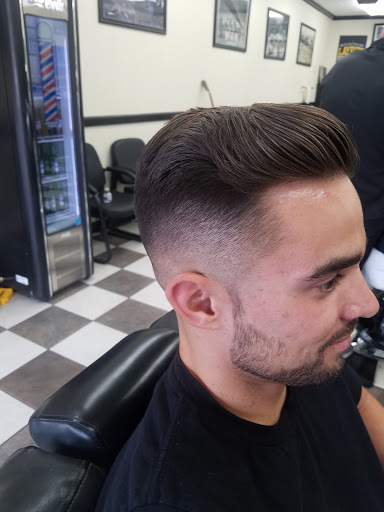 Barber Shop «VIP Barber Shop», reviews and photos, 2824 E Indian School Rd #13, Phoenix, AZ 85016, USA