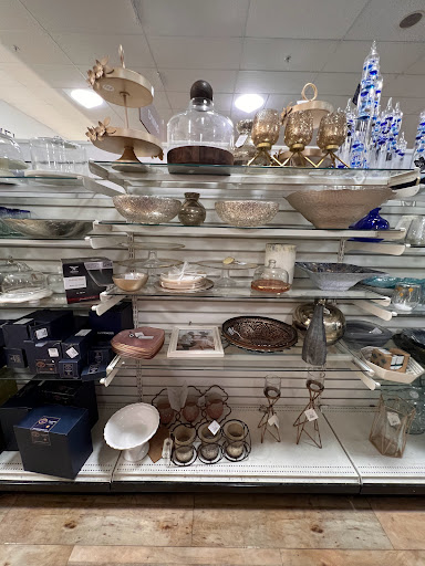 Department Store «HomeGoods», reviews and photos, 1945 W Lumsden Rd, Brandon, FL 33511, USA