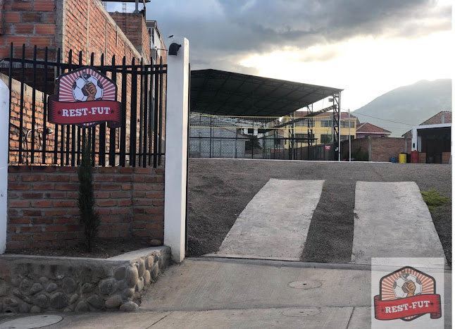 Opiniones de Rest-Fut cancha sintetica en Cuenca - Campo de fútbol