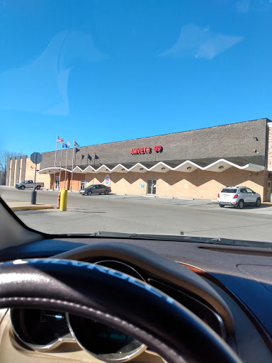 Shopping Mall «Eagledale Plaza Shopping Center», reviews and photos, 2802 Lafayette Rd, Indianapolis, IN 46222, USA