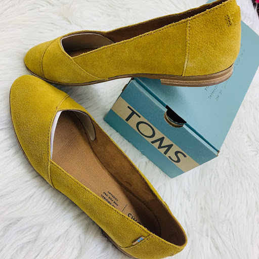 Used Clothing Store «Clothes Mentor», reviews and photos, 2701 N Mall Dr, Virginia Beach, VA 23452, USA