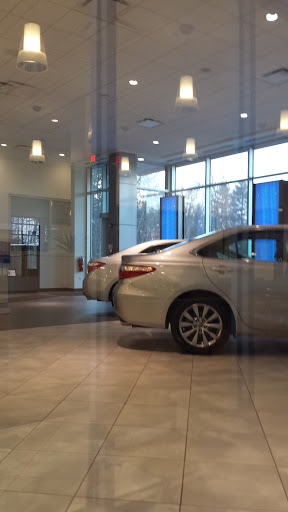 Toyota Dealer «Rockingham Toyota», reviews and photos, 412 S Broadway, Salem, NH 03079, USA