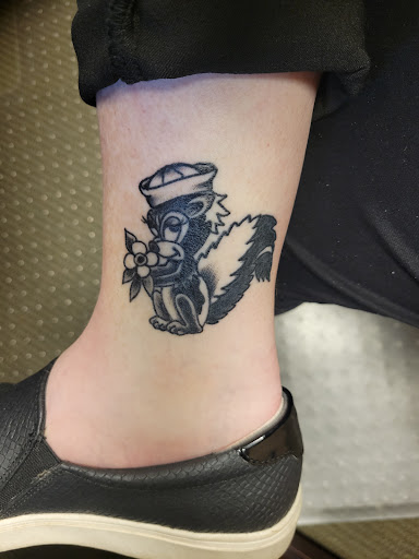 Tattoo Shop «J. Hall & Co. Gentleman Tattooers», reviews and photos, 1709 S Lamar St, Dallas, TX 75215, USA