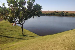 Parque do Lago image