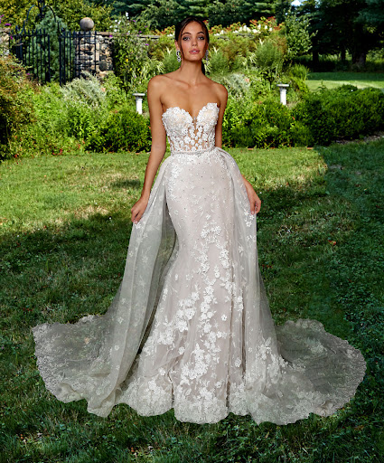 Bridal Shop «Elegance By Roya Bridal Tysons Corner», reviews and photos, 8075 Leesburg Pike, Vienna, VA 22182, USA