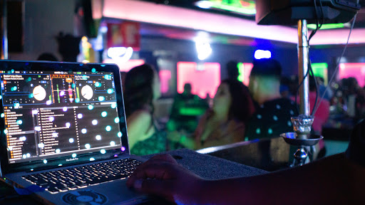 Lounge «Pk Tunn Lounge Bar & Grill», reviews and photos, 3103 Lawrenceville-Suwanee Rd, Suwanee, GA 30024, USA