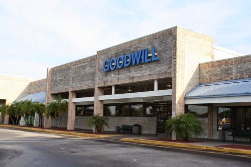 Thrift Store «Goodwill Ruskin Sun Point Store», reviews and photos