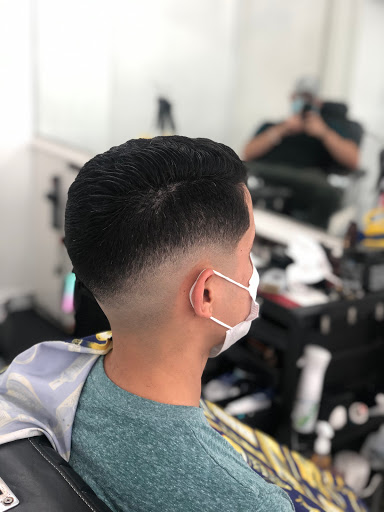 Barber Shop «Gonzalez Barber Shop», reviews and photos, 1845 N Bay Rd, Miami Beach, FL 33139, USA