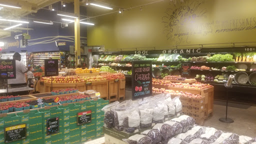 Grocery Store «New Seasons Market Mountain Park», reviews and photos, 3 Monroe Pkwy, Lake Oswego, OR 97035, USA