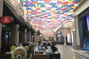 Dubai Mall image