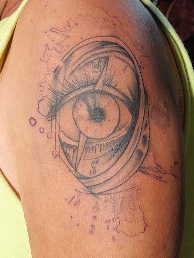 Explore heart with wings tattoo ideas, creative tattoo ideas in Rockford, available at Tattoo Bobs