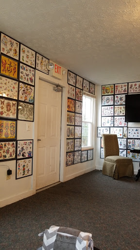 Tattoo Shop «Luxury Tattoo», reviews and photos, 28 S Sandusky St B, Delaware, OH 43015, USA