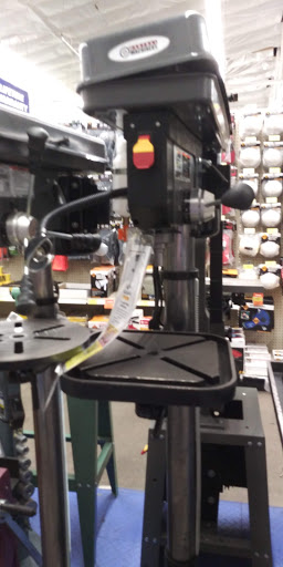 Hardware Store «Harbor Freight Tools», reviews and photos, 1349 N Blackstone Ave, Fresno, CA 93703, USA