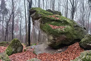 Góra Piekiełko - Wzgórze Kamień image