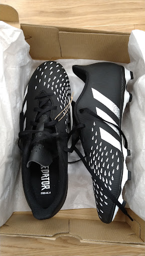 Sporting Goods Store «Big 5 Sporting Goods - Lakewood», reviews and photos, 5247 Lakewood Blvd, Lakewood, CA 90712, USA