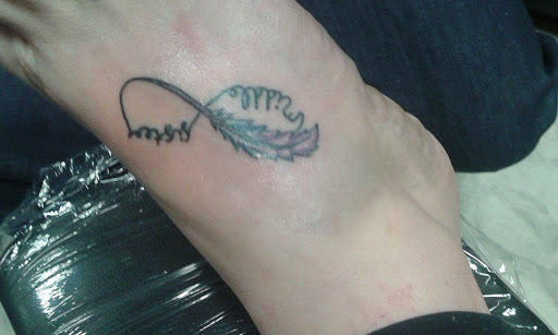 Tattoo Shop «Assassins Tattoo Shop», reviews and photos, 405 Reed Ave, Kalamazoo, MI 49001, USA