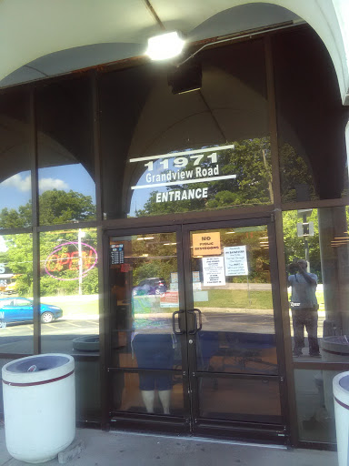 Store «Discount Groceries & More Retail Store», reviews and photos, 11971 Grandview Rd, Grandview, MO 64030, USA