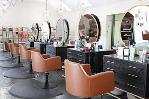 The Beauty Bar at Geist image