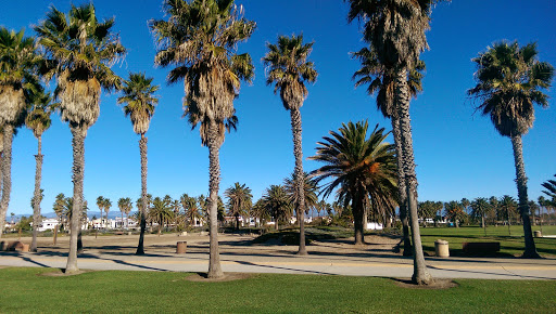 'olołkoy Beach Park